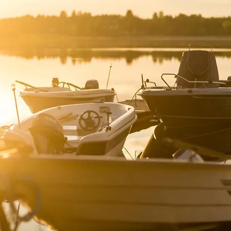 Resort Naaranlahti Cottages *