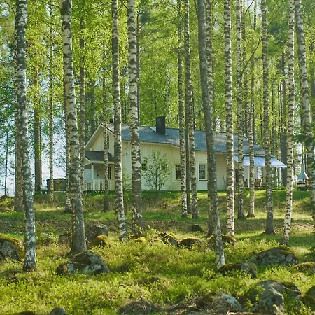 Resort Naaranlahti Cottages * Naaranlahti