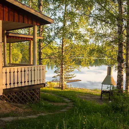 Resort Naaranlahti Cottages Hébergement de vacances *