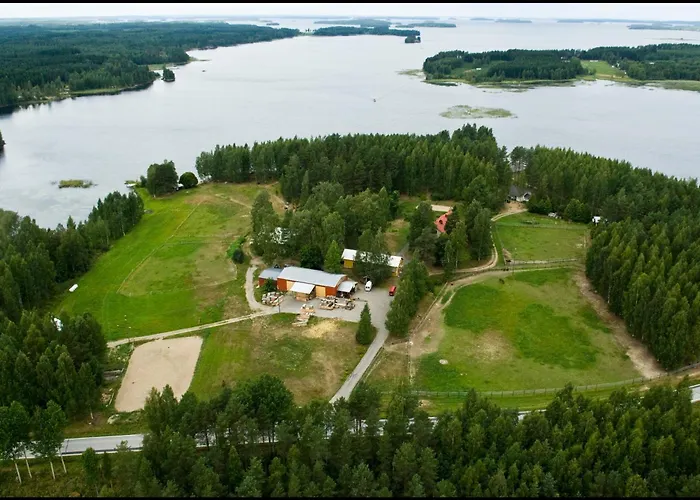 Resort Naaranlahti Cottages *