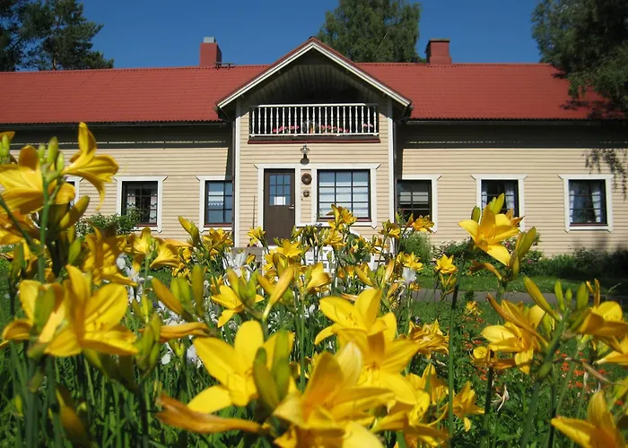 Resort Naaranlahti Cottages *